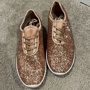 Women’s glitter shoes